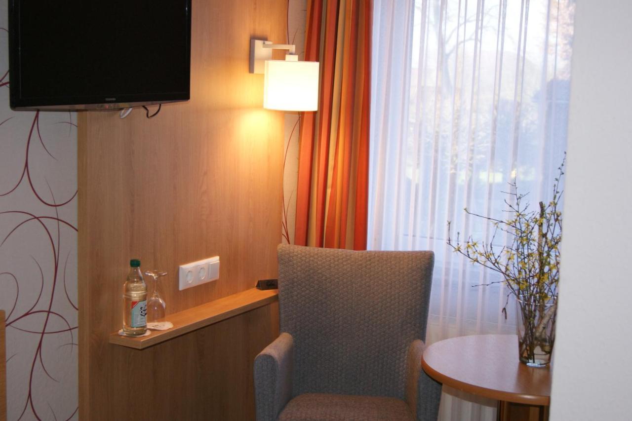 Frankenfeld Land-Gut-Hotel Allerhof מראה חיצוני תמונה